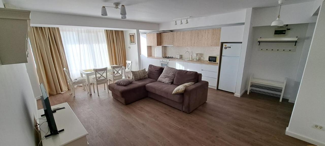 C&Y Zev Apartments Mamaia Extérieur photo