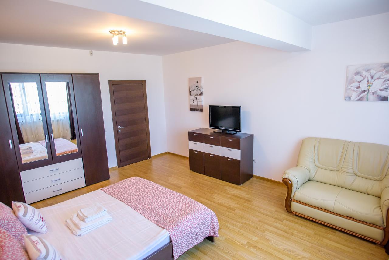 C&Y Zev Apartments Mamaia Extérieur photo