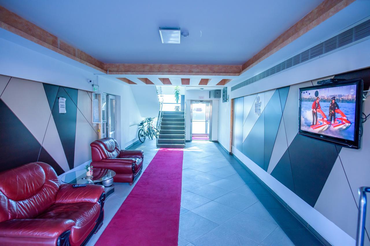 C&Y Zev Apartments Mamaia Extérieur photo